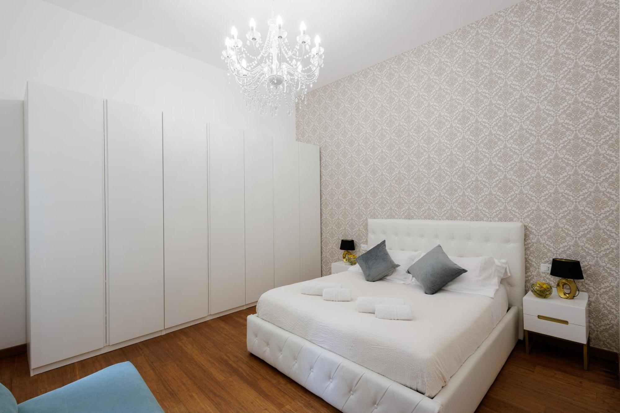 Genoa Lux Apartments With Parking Ngoại thất bức ảnh