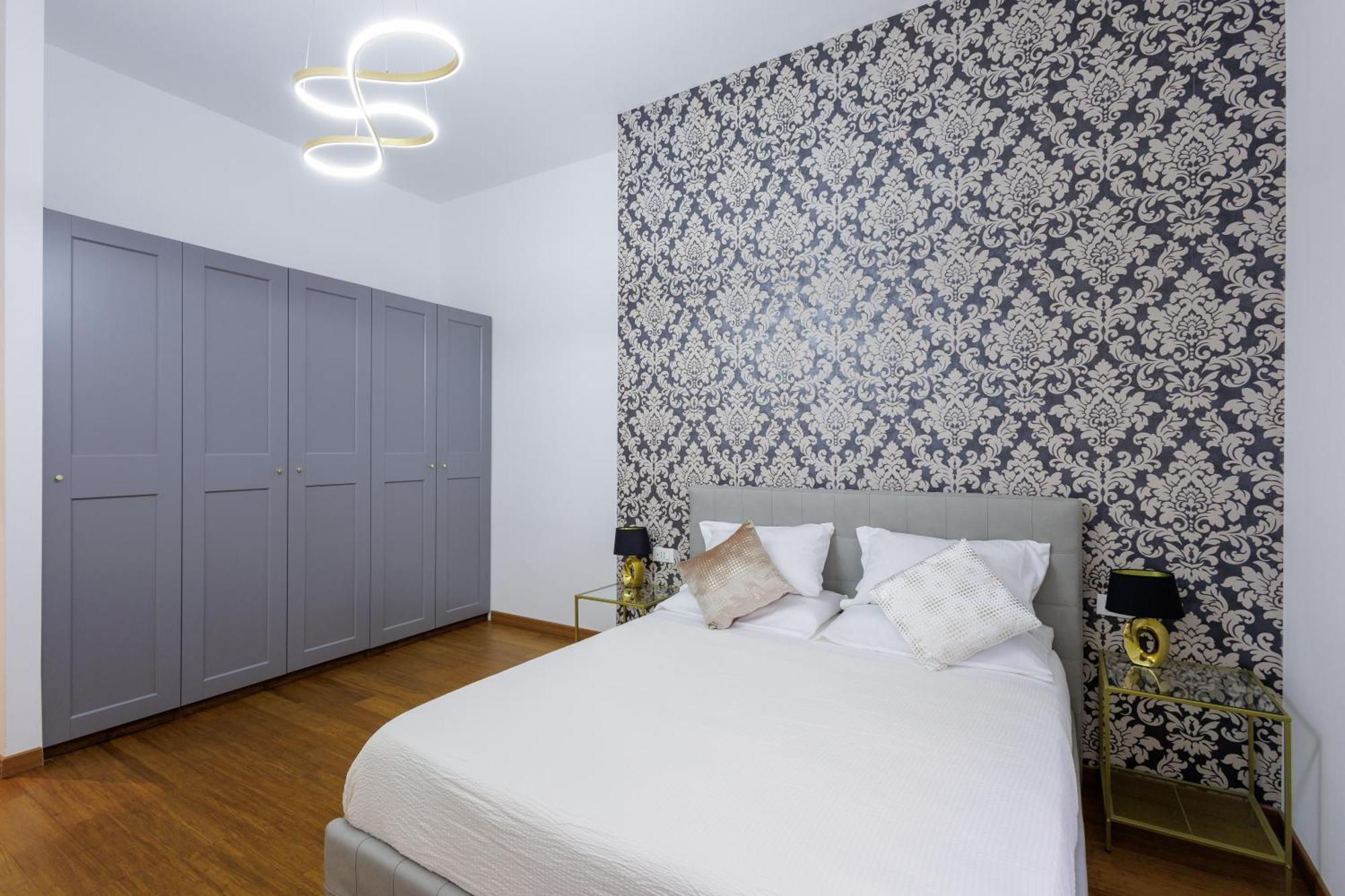 Genoa Lux Apartments With Parking Ngoại thất bức ảnh